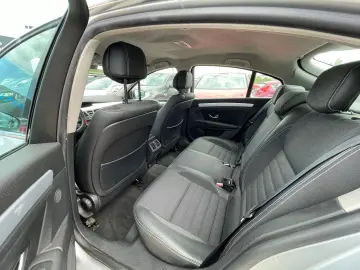 Renault Laguna 2.0 dCi Base
