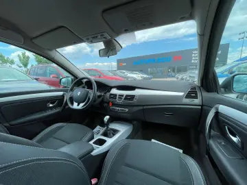 Renault Laguna 2.0 dCi Base