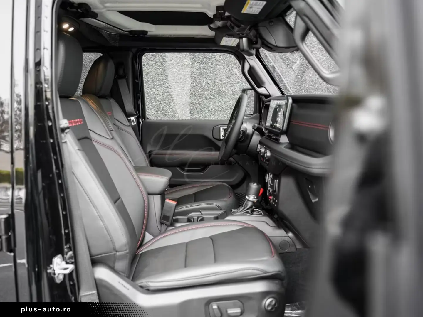 Jeep 2026 4-Door Rubicon X 3.6L V6   RECON