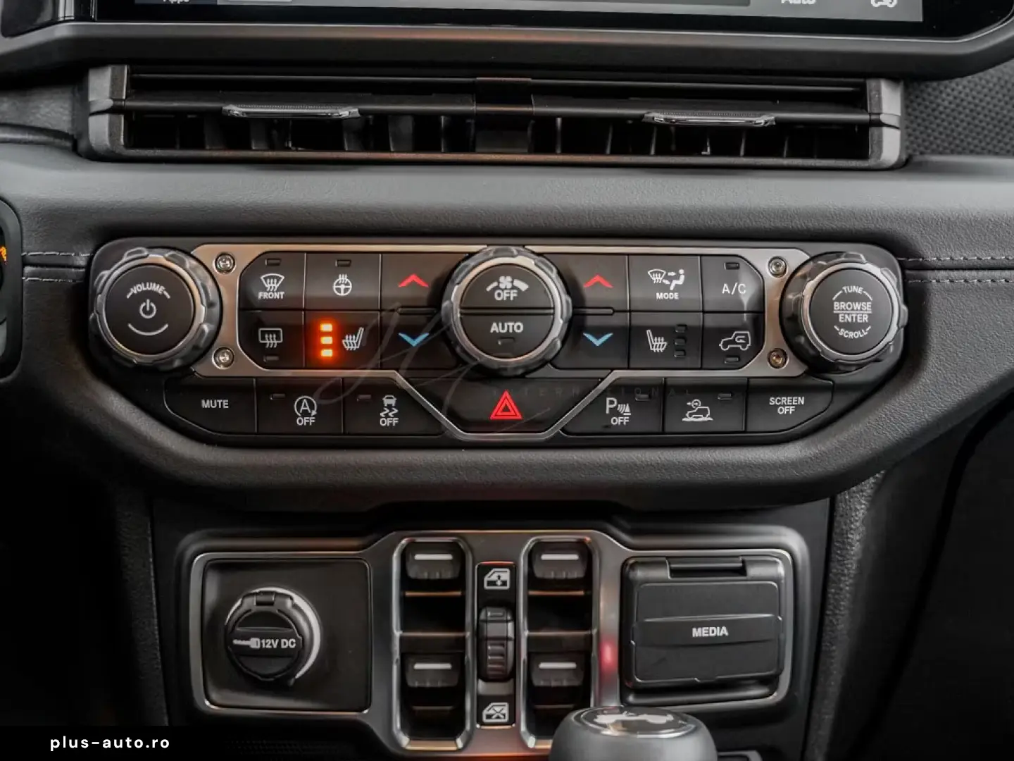 Jeep 2026 4-Door Rubicon X 3.6L V6   RECON