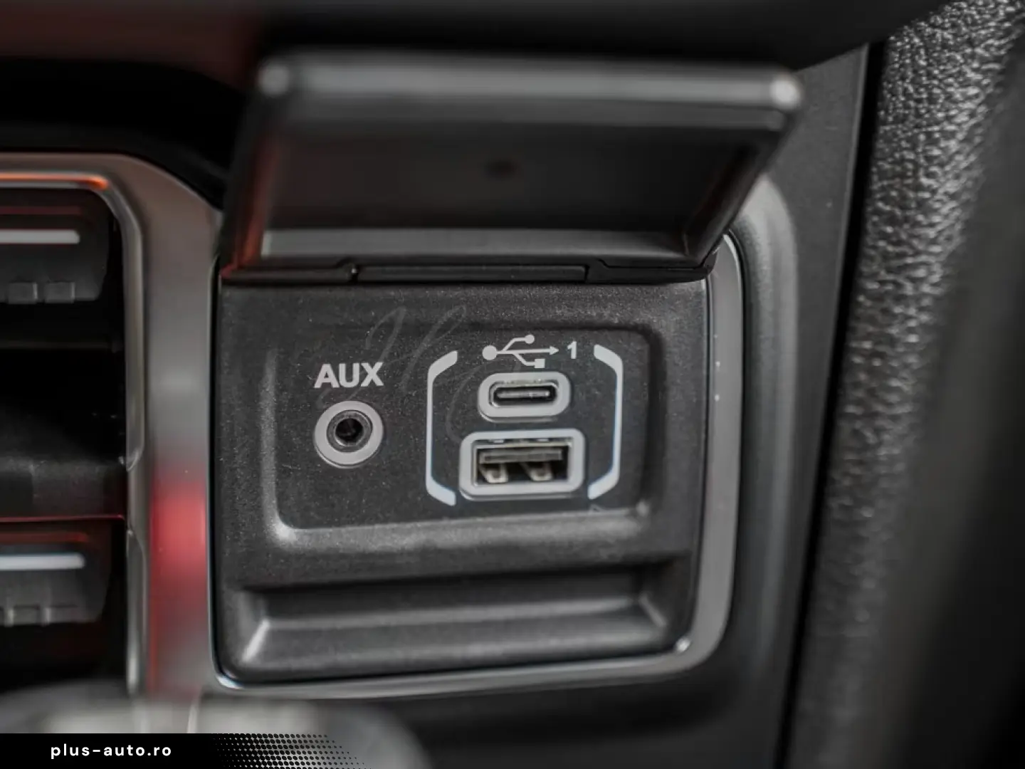 Jeep 2026 4-Door Rubicon X 3.6L V6   RECON