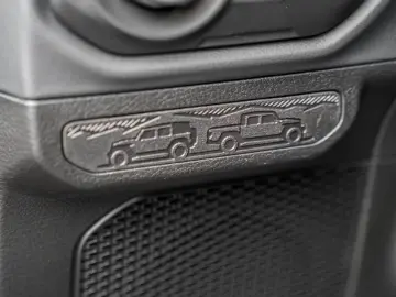 Jeep 2026 4-Door Rubicon X 3.6L V6   RECON