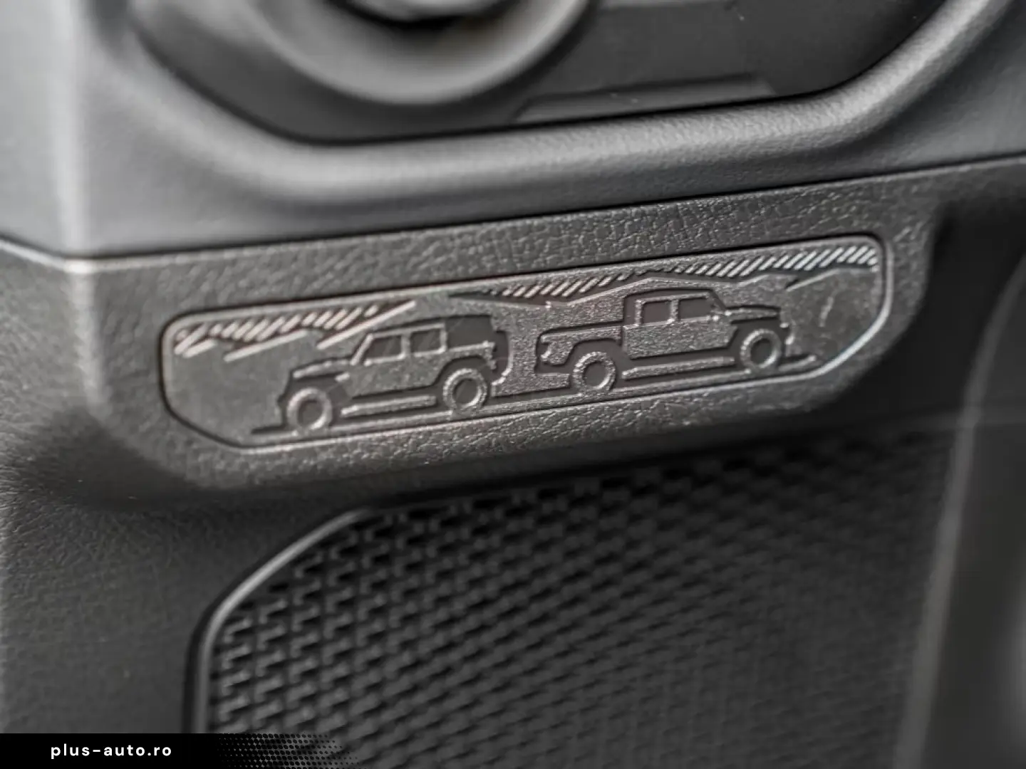 Jeep 2026 4-Door Rubicon X 3.6L V6   RECON