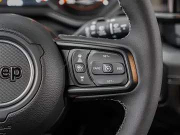 Jeep 2026 4-Door Rubicon X 3.6L V6   RECON