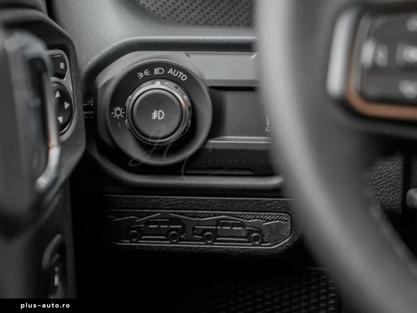 Jeep 2026 4-Door Rubicon X 3.6L V6   RECON