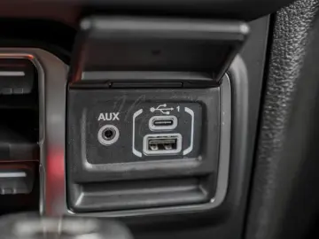 Jeep 2026 4-Door Rubicon X  3.6L V6   35