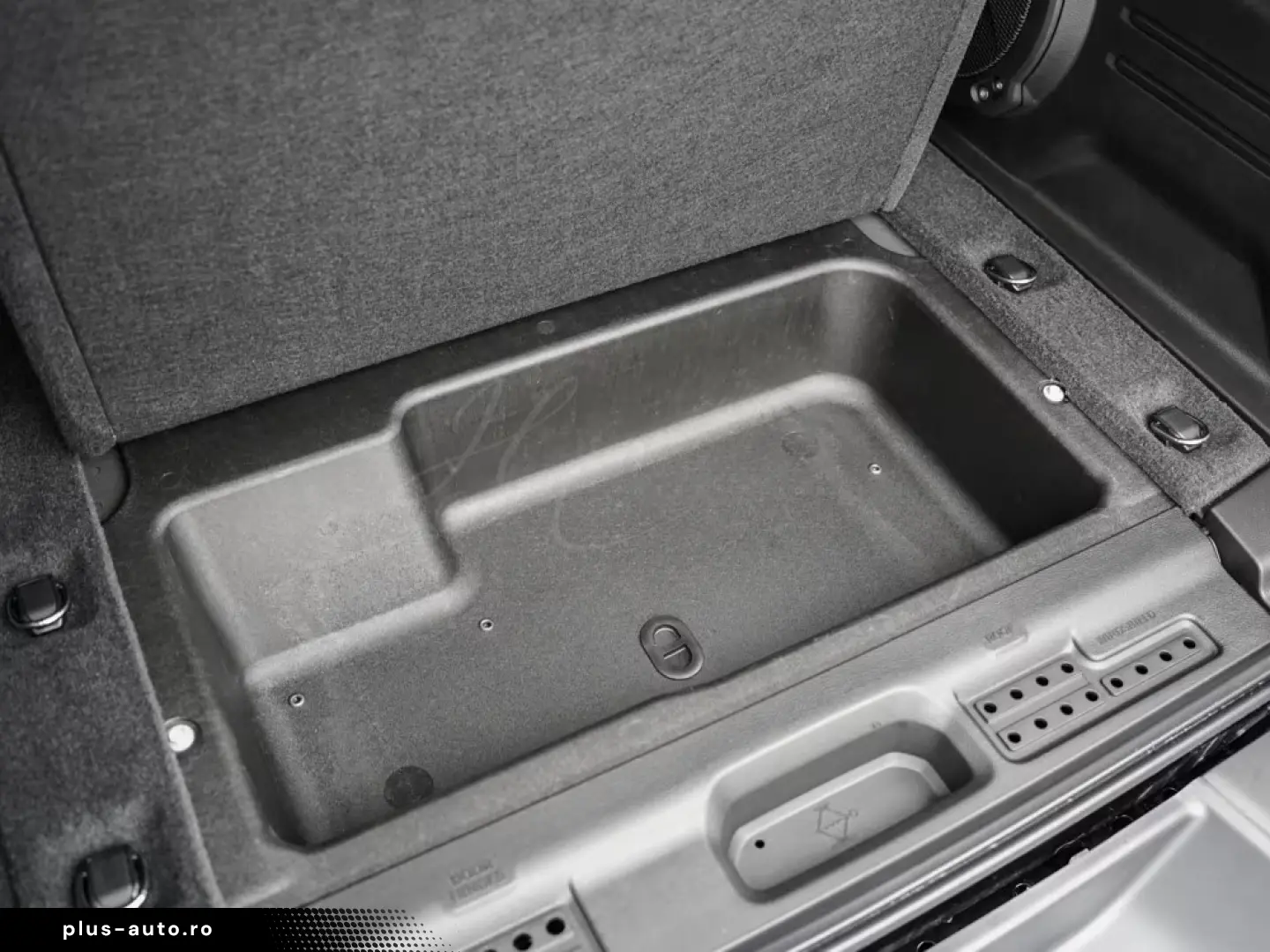 Jeep 2026 4-Door Rubicon X  3.6L V6   35