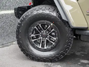 Jeep 2026 4-Door Rubicon X  3.6L V6   35