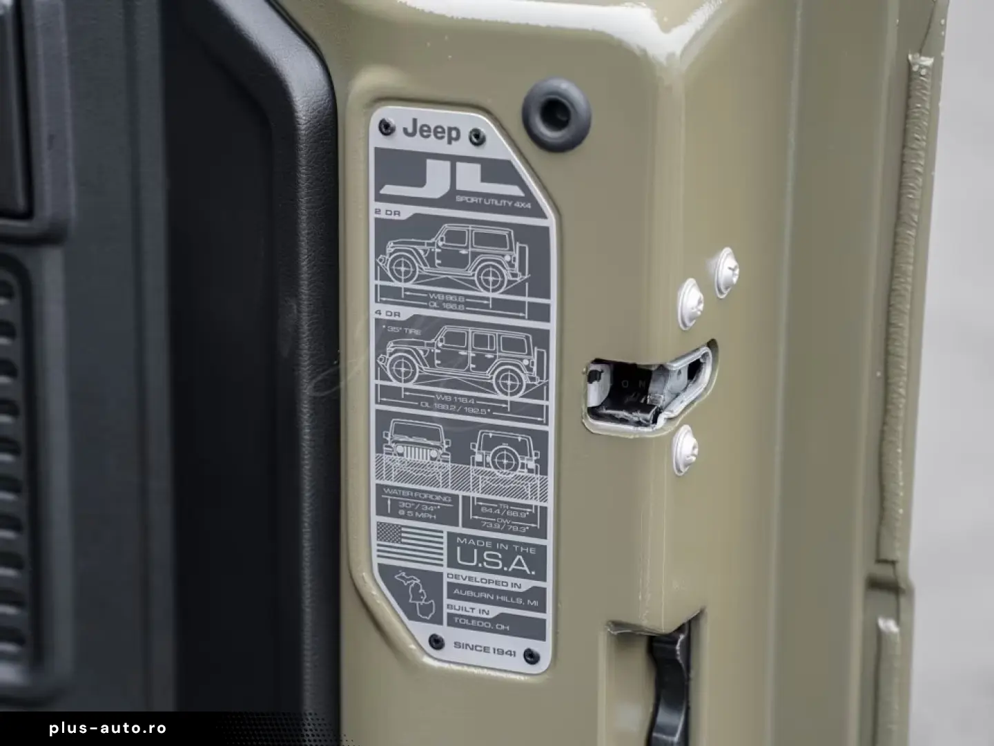 Jeep 2026 4-Door Rubicon X  3.6L V6   35