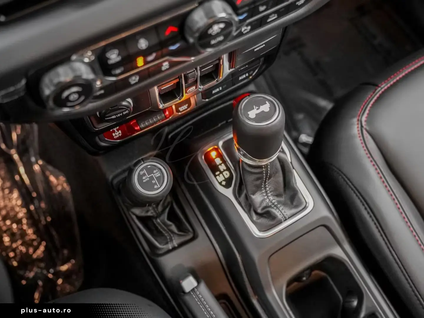 Jeep 2026 4-Door Rubicon X  3.6L V6   35