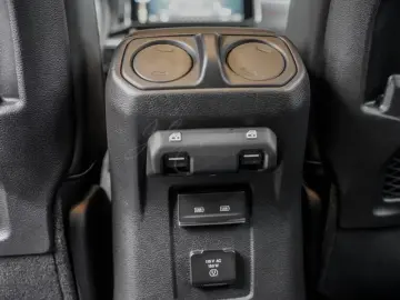 Jeep 2026 4-Door Rubicon X  3.6L V6   35