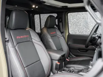 Jeep 2026 4-Door Rubicon X  3.6L V6   35