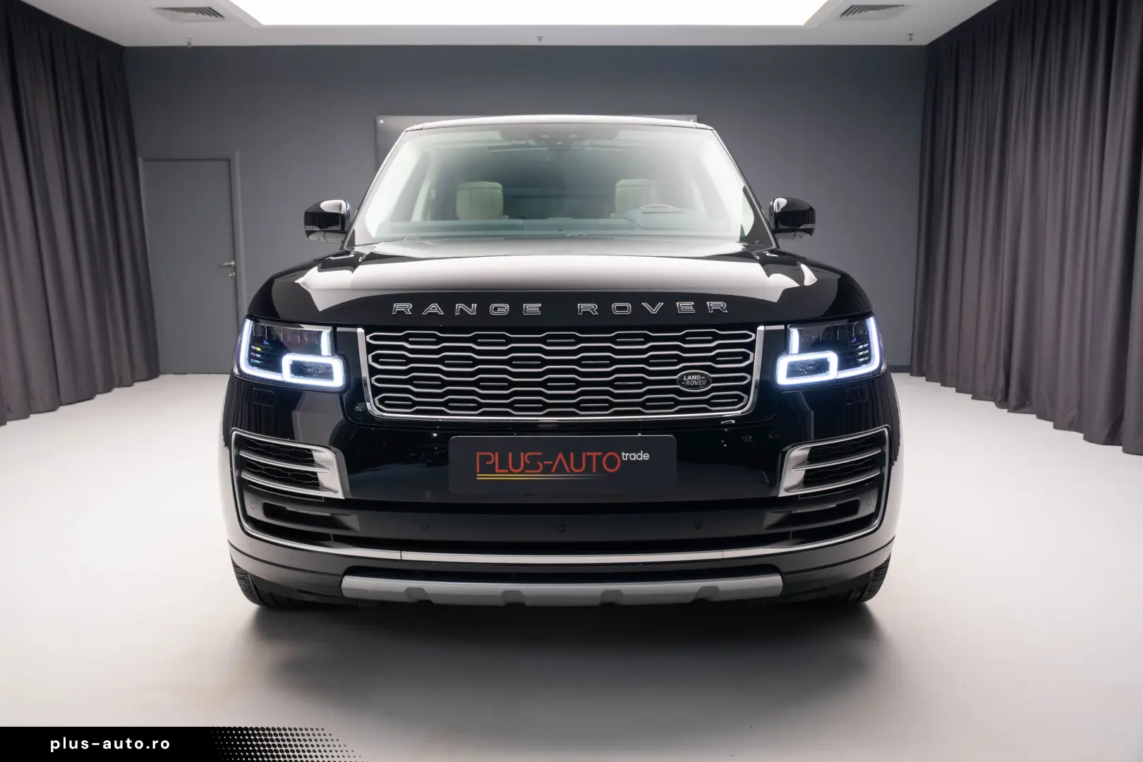 Range Rover LWB SV Autobiography