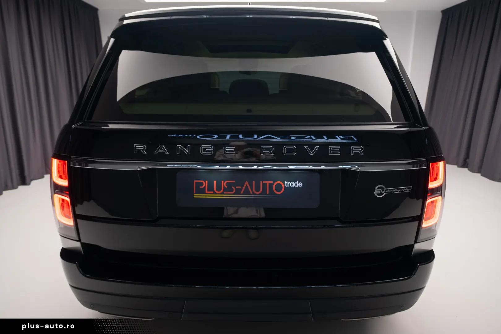 Range Rover LWB SV Autobiography