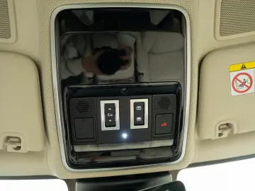 Range Rover LWB SV Autobiography