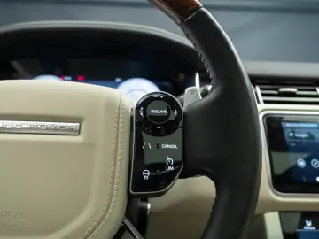 Range Rover LWB SV Autobiography