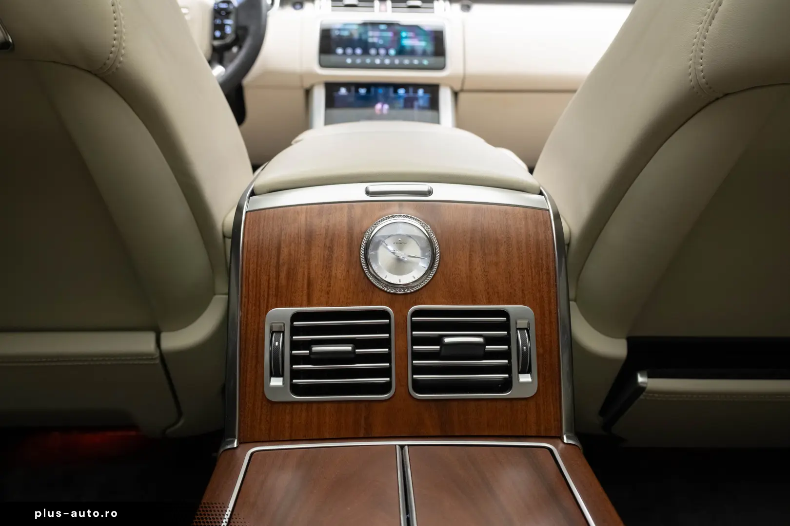 Range Rover LWB SV Autobiography