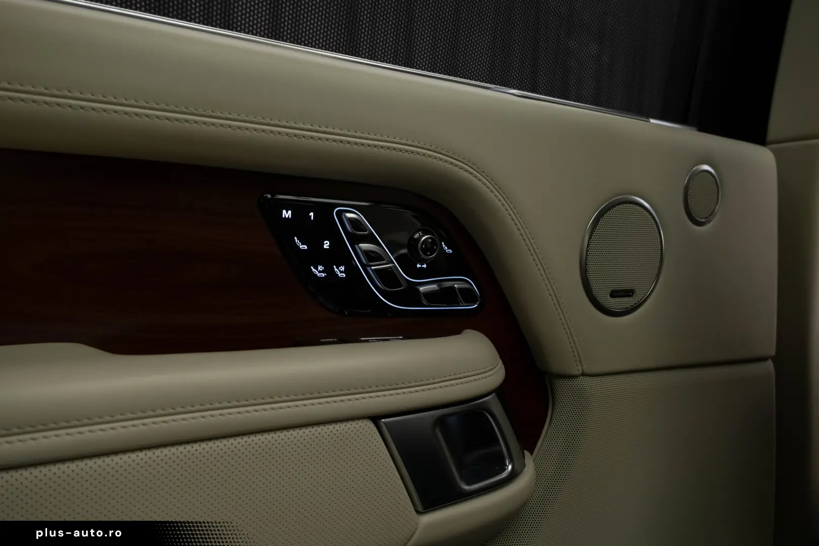 Range Rover LWB SV Autobiography