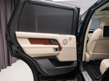 Range Rover LWB SV Autobiography