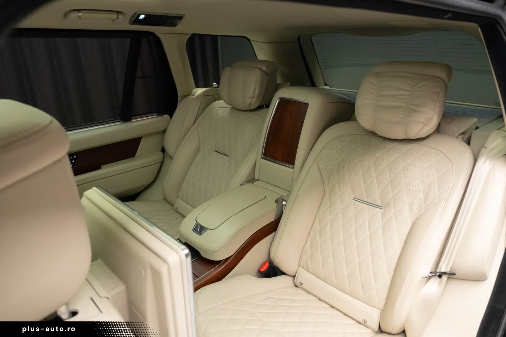 Range Rover LWB SV Autobiography