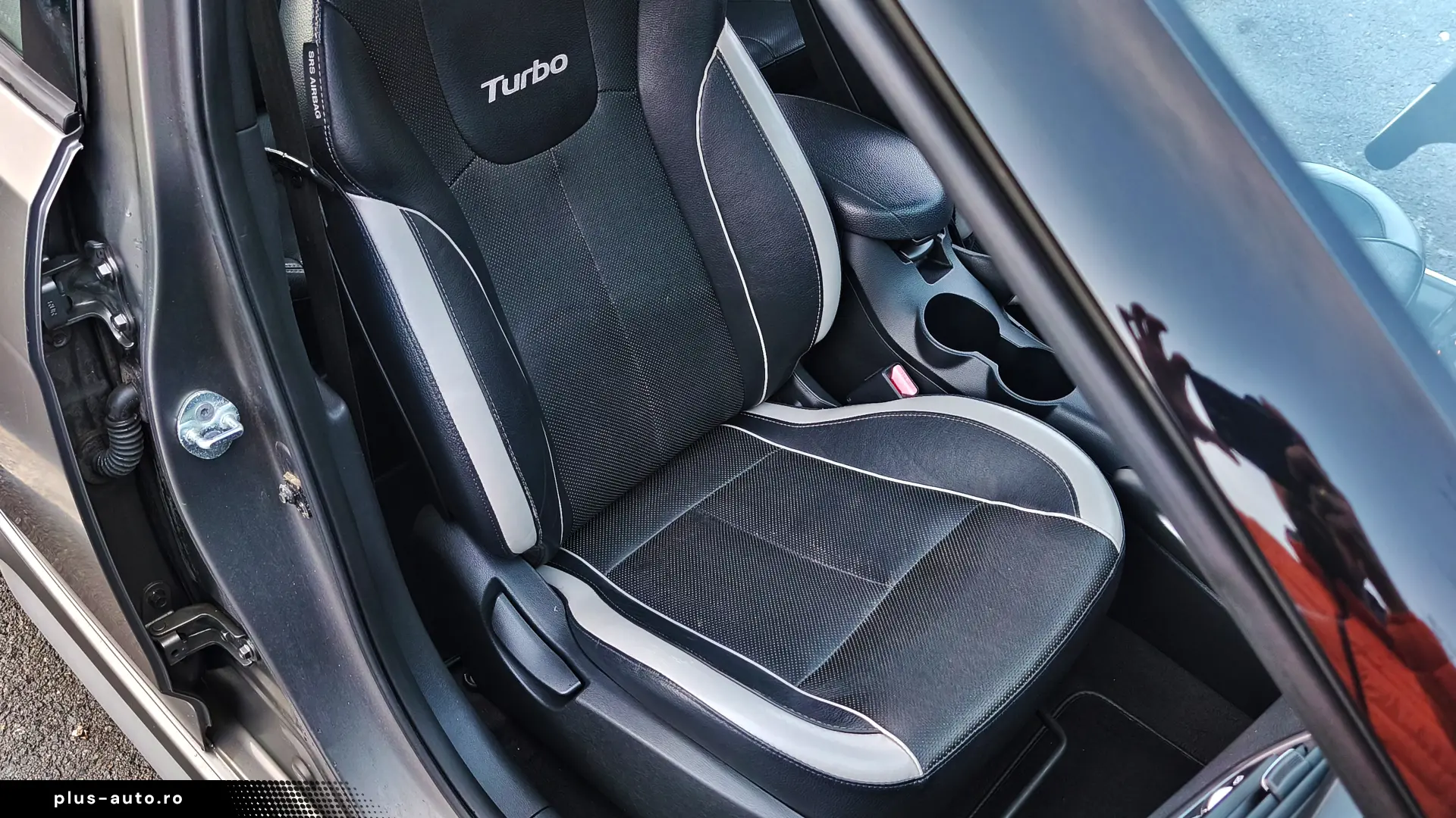 GARANTIE 1AN•RATE•Navi•Panoramic•Camera•Piele•Keyless