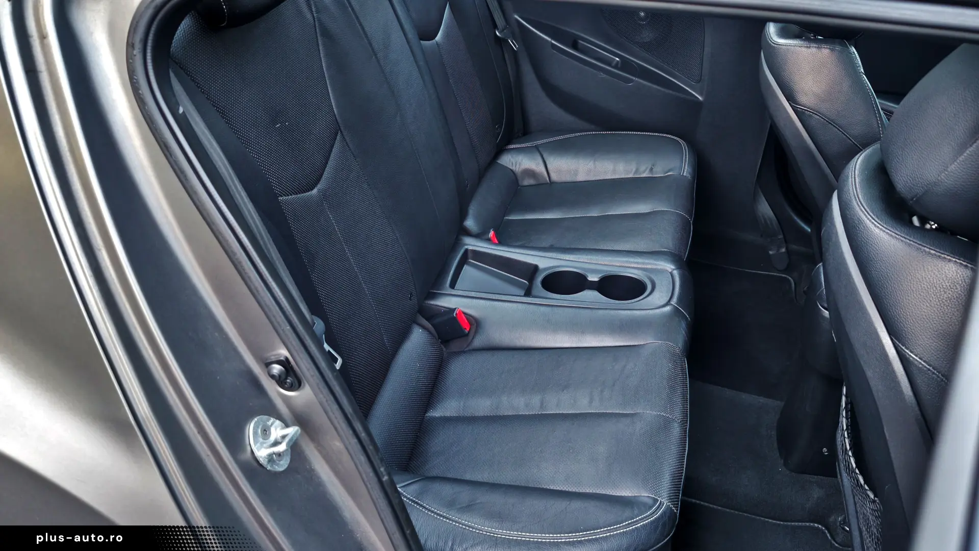 GARANTIE 1AN•RATE•Navi•Panoramic•Camera•Piele•Keyless