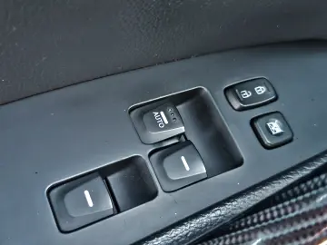 GARANTIE 1AN•RATE•Navi•Panoramic•Camera•Piele•Keyless