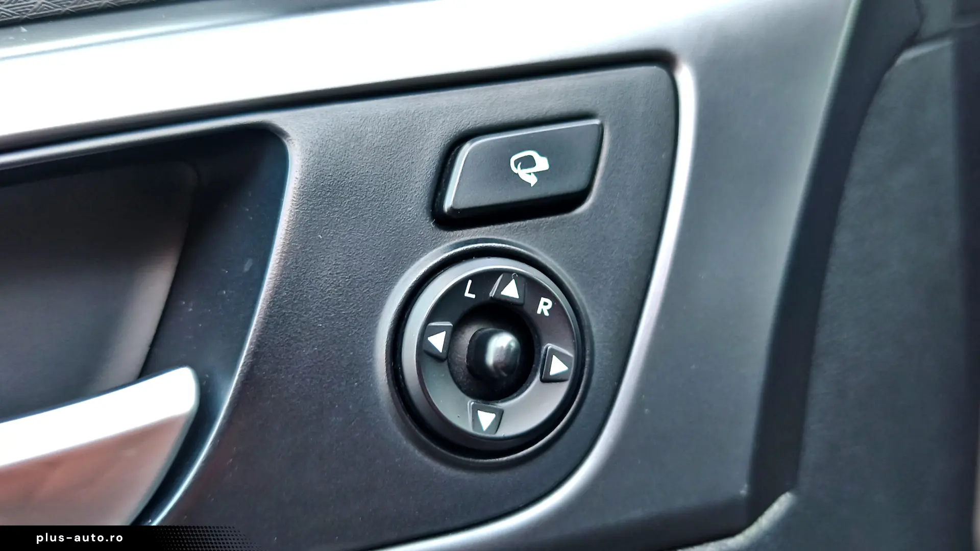 GARANTIE 1AN•RATE•Navi•Panoramic•Camera•Piele•Keyless