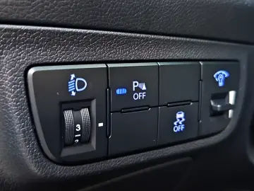 GARANTIE 1AN•RATE•Navi•Panoramic•Camera•Piele•Keyless