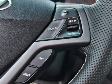 GARANTIE 1AN•RATE•Navi•Panoramic•Camera•Piele•Keyless