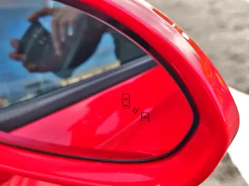 GARANTIE 1AN•RATE•Navi•Xenon•Camera•Piele