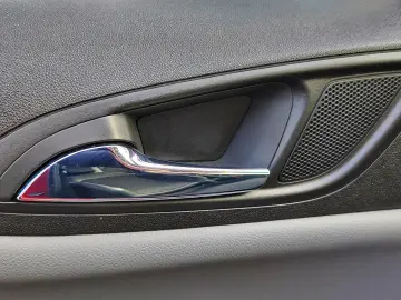 GARANTIE 1AN•RATE•Navi•Xenon•Camera•Piele