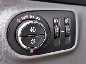 GARANTIE 1AN•RATE•Navi•Xenon•Camera•Piele