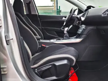 GARANTIE 1AN•RATE•Navi•Camera•Senzori•Clima