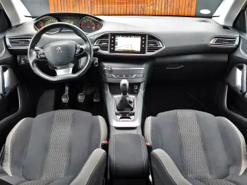 GARANTIE 1AN•RATE•Navi•Camera•Senzori•Clima