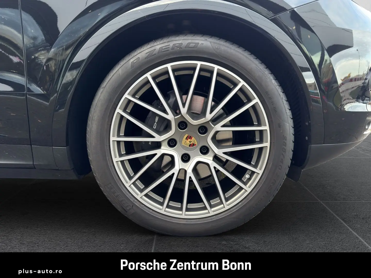 PORSCHE Cayenne Platinum Edition Surround-View Panorama