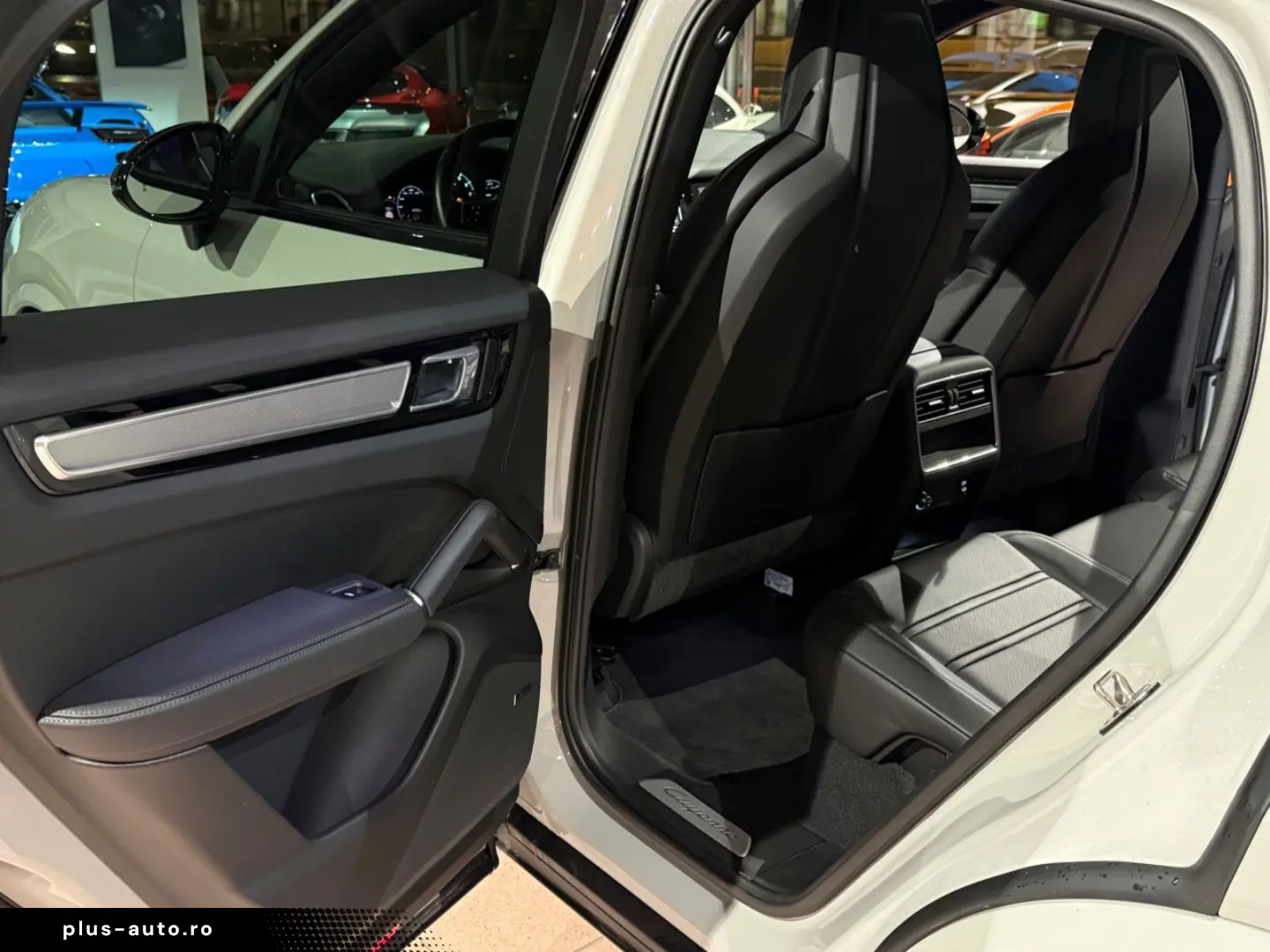 PORSCHE Cayenne Coupe Platinum Edition  APPROVED ACC 22