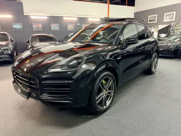 PORSCHE Cayenne E-Hybrid SportDesign PANO PDLS BOSE 21