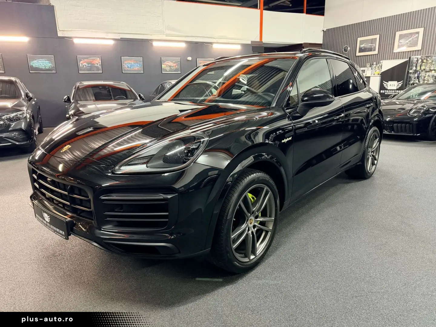 PORSCHE Cayenne E-Hybrid SportDesign PANO PDLS BOSE 21
