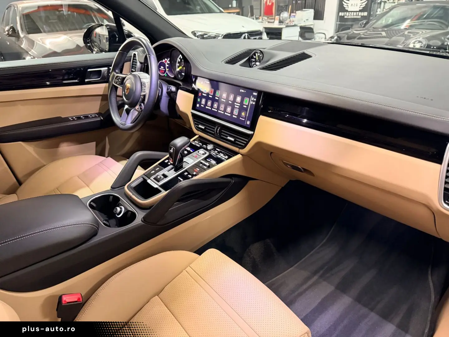 PORSCHE Cayenne E-Hybrid SportDesign PANO PDLS BOSE 21