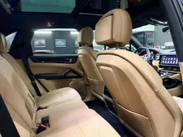 PORSCHE Cayenne E-Hybrid SportDesign PANO PDLS BOSE 21