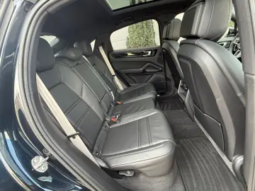 PORSCHE CAYENNE COUPE E-Hybrid PLAT.ED 5SITZ HEADUP 1HD