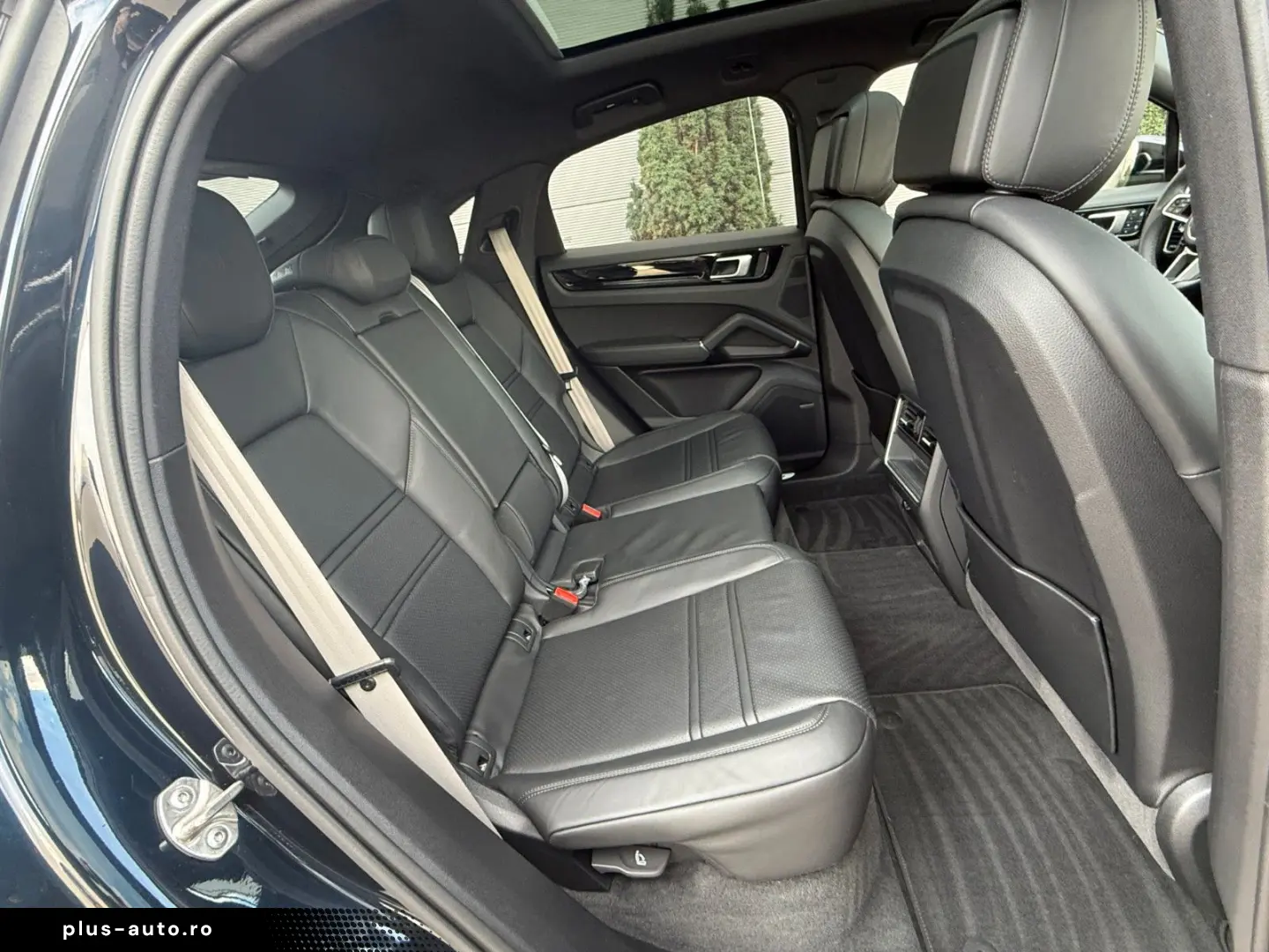 PORSCHE CAYENNE COUPE E-Hybrid PLAT.ED 5SITZ HEADUP 1HD