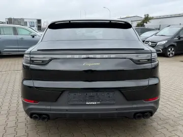 PORSCHE Cayenne COUPE E-Hybrid 3.0 AWD Hinterachslenkung