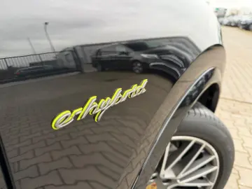 PORSCHE Cayenne COUPE E-Hybrid 3.0 AWD Hinterachslenkung