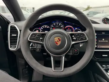 PORSCHE Cayenne COUPE E-Hybrid 3.0 AWD Hinterachslenkung