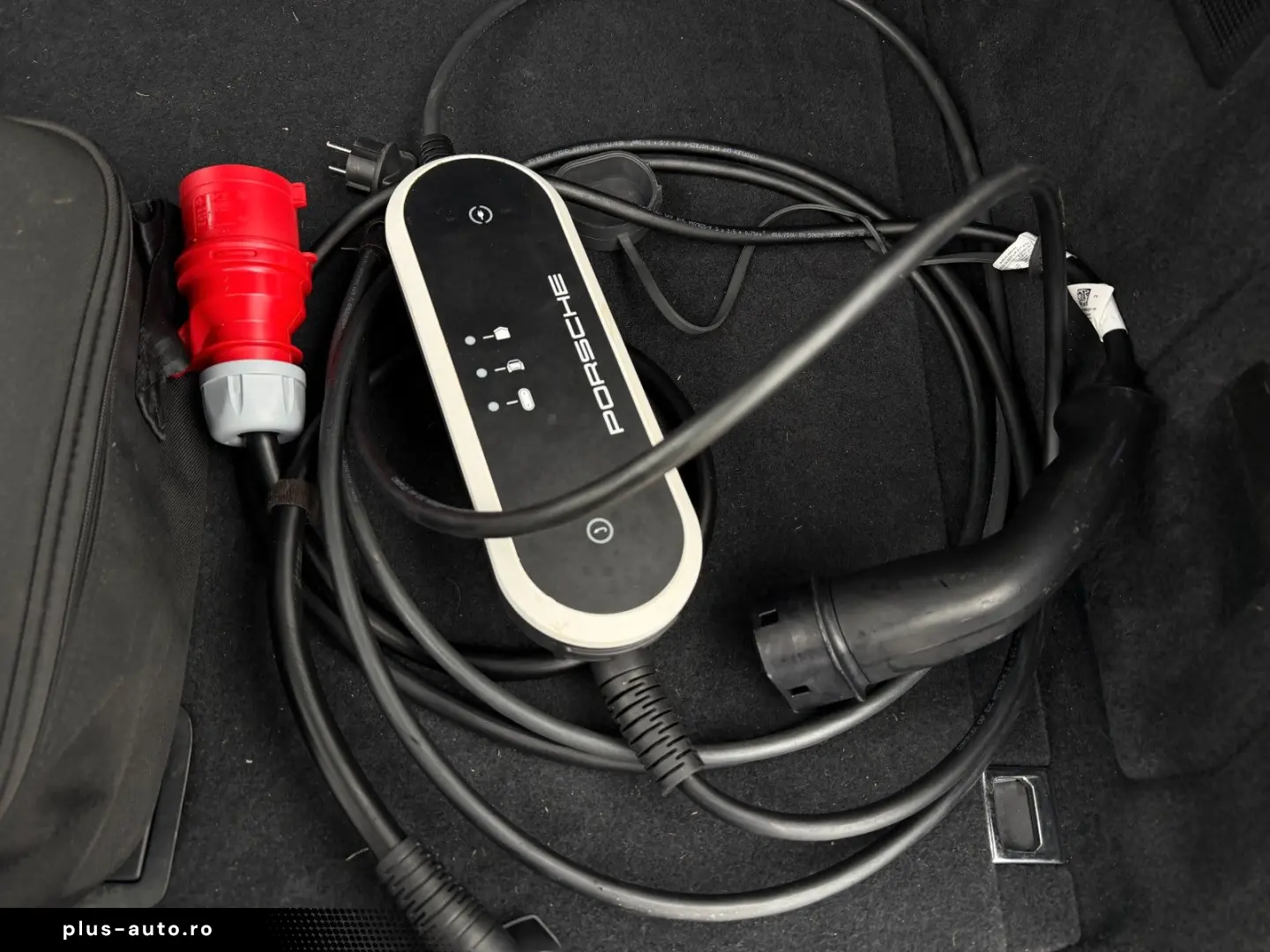 PORSCHE Cayenne COUPE E-Hybrid 3.0 AWD Hinterachslenkung