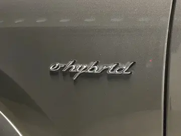 PORSCHE Cayenne E-Hybrid   Hinterachslenkung   PDCC