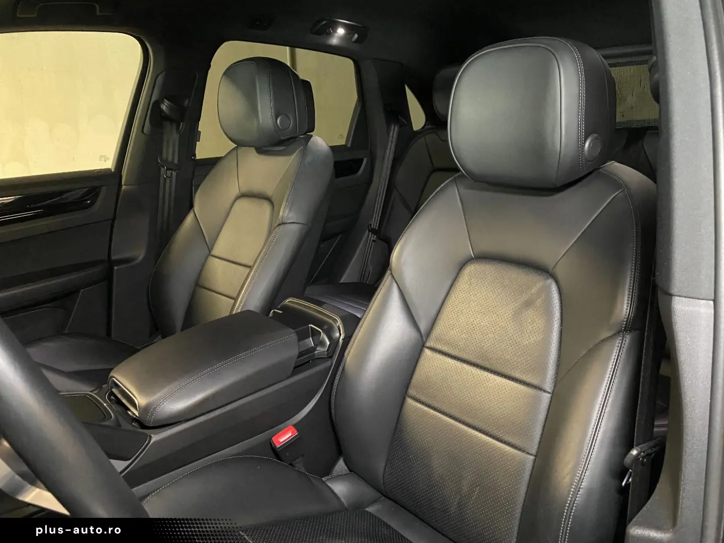 PORSCHE Cayenne E-Hybrid   Hinterachslenkung   PDCC