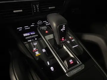 PORSCHE Cayenne E-Hybrid   Hinterachslenkung   PDCC